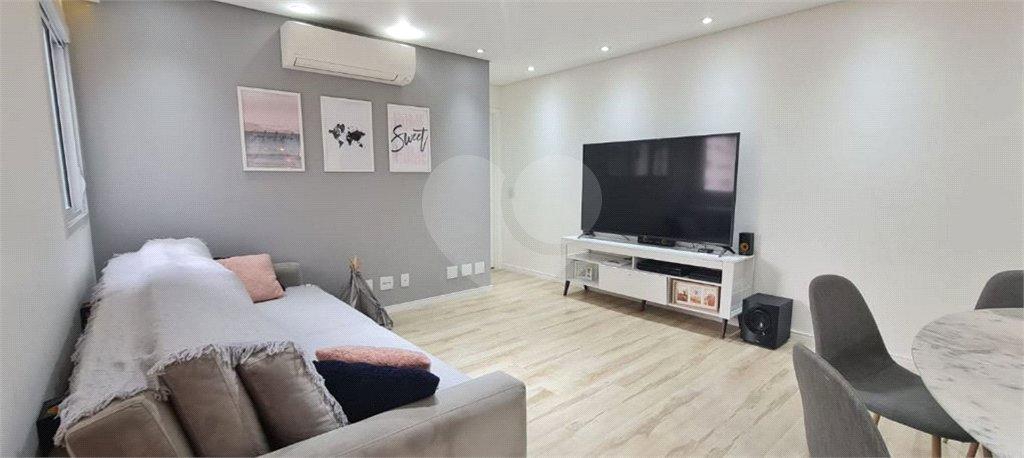 Apartamento à venda com 2 quartos, sendo 1 suíte,  em Barra Funda, São Paulo, SP