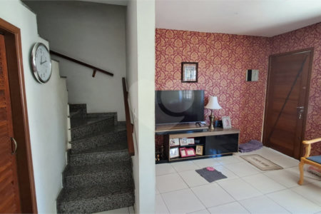 Sobrado à venda com 3 quartos, sendo 1 suíte, em Jardim Arize, São Paulo, SP