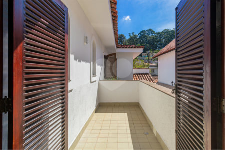 Sobrado à venda ou para alugar com 4 suítes em Jardim Marajoara, São Paulo, SP
