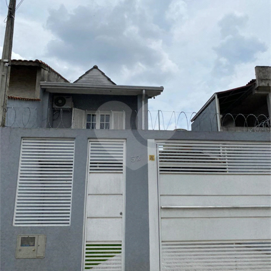 Casa à venda com 3 quartos, sendo 1 suíte, em Jardim Márcia, Suzano, SP