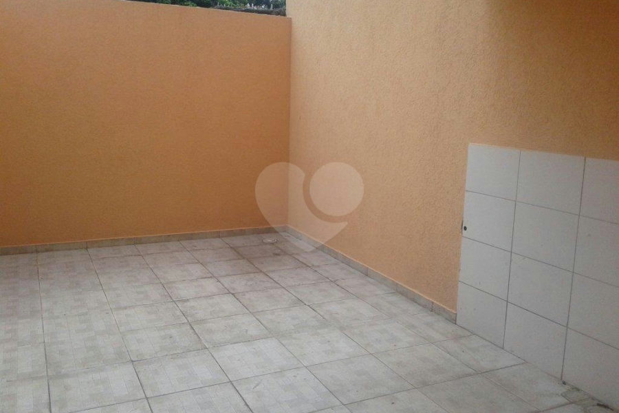 Casa à venda com 2 quartos no condomínio Villaggio Dona Regina, São Paulo - SP