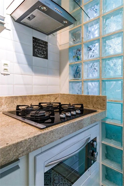 Apartamento à venda com 2 quartos, sendo 1 suíte,  em Vila Andrade, São Paulo, SP