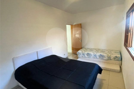 Casa à venda com 5 quartos, sendo 3 suítes,  no condomínio Flamboyant, Atibaia - SP