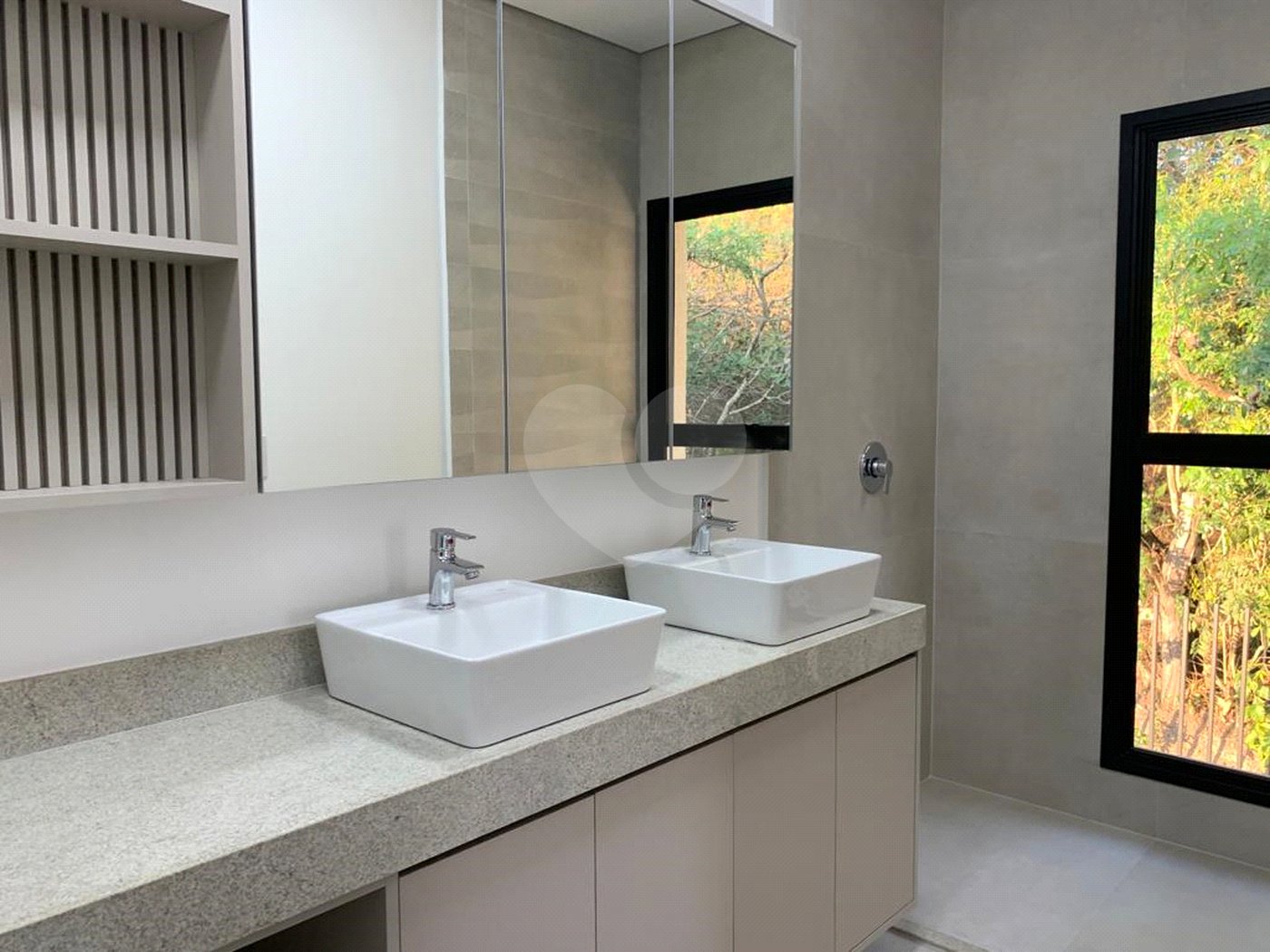 Casa à venda com 4 suítes no condomínio La Reserva Ii, Atibaia - SP