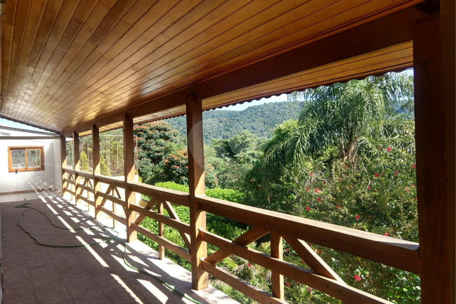 Casa à venda ou para alugar com 6 quartos, sendo 2 suítes, em Rio Acima, Mairiporã, SP