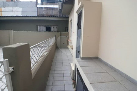 Casa Térrea para alugar com 1 quarto, sendo 3 suítes,  em Indianópolis, São Paulo, SP