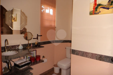 Casa à venda com 4 suítes em Nova Gardênia, Atibaia, SP