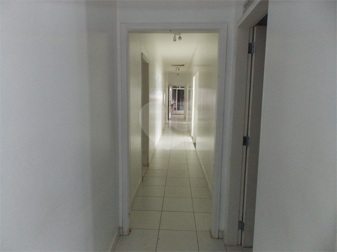 Casa à venda ou para alugar com 15 quartos, sendo 5 suítes,  no Centro, Atibaia, SP