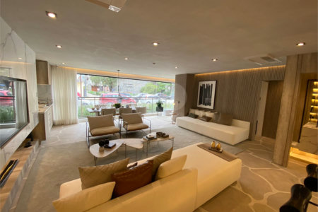 Apartamento à venda com 3 suítes em Campo Belo, São Paulo, SP
