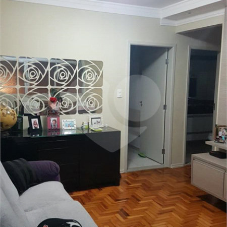 Apartamento à venda com 3 quartos, sendo 1 suíte, em Aclimação, São Paulo, SP