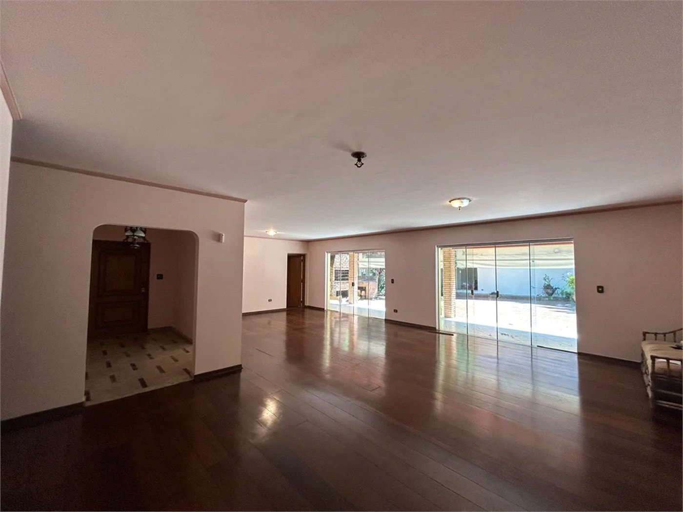 Casa à venda ou para alugar com 3 suítes em Jardim Guedala, São Paulo, SP