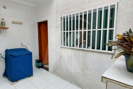 Sobrado à venda com 3 suítes em Parada Inglesa, São Paulo, SP