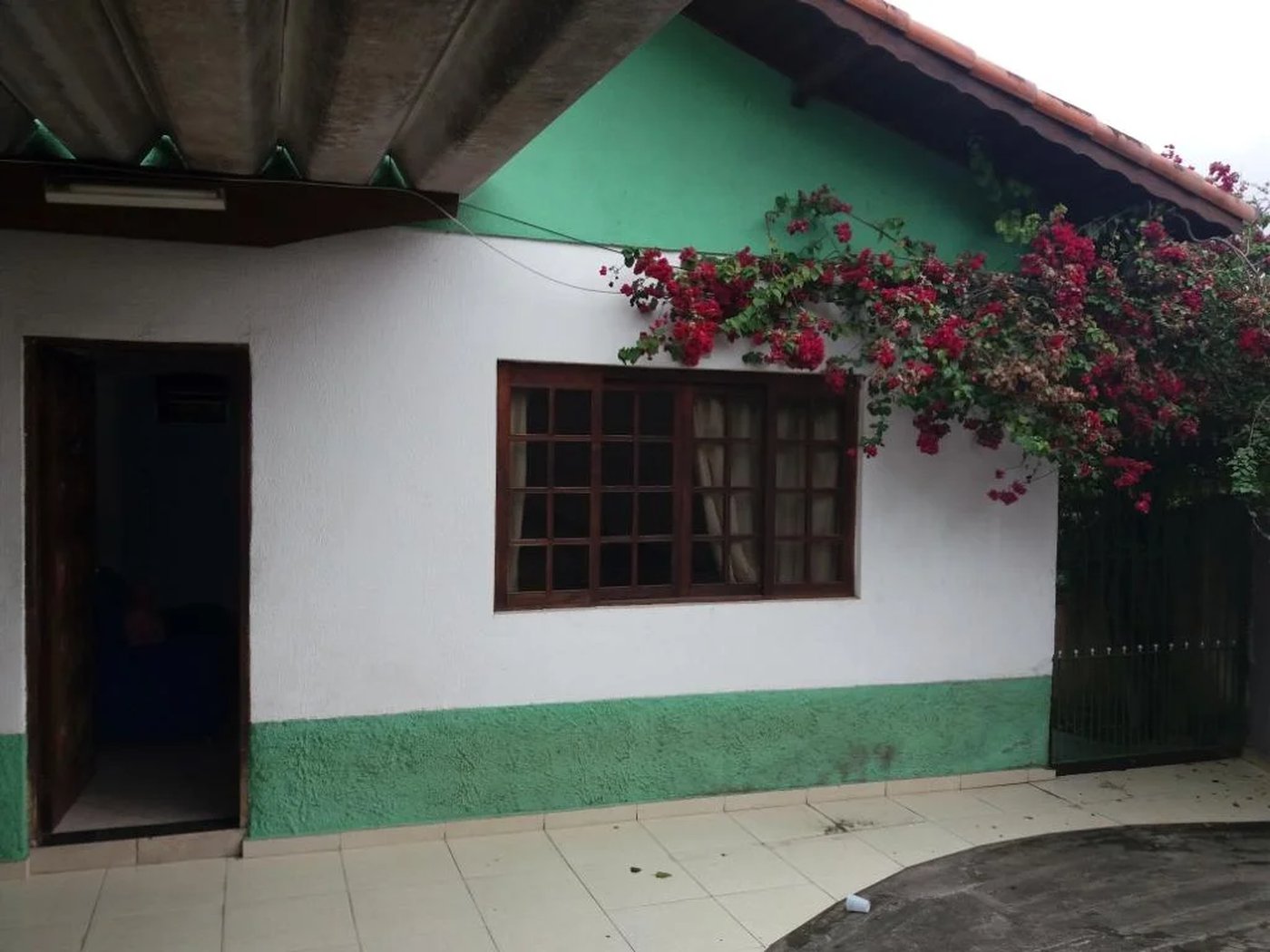 Casa à venda com 4 quartos, sendo 1 suíte, em Jardim Helga, São Paulo, SP