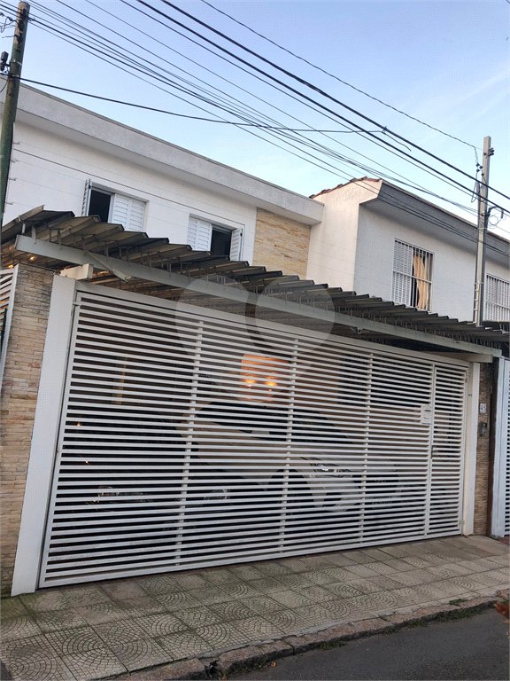 Sobrado à venda com 3 quartos, sendo 2 suítes,  em Vila Nivi, São Paulo, SP