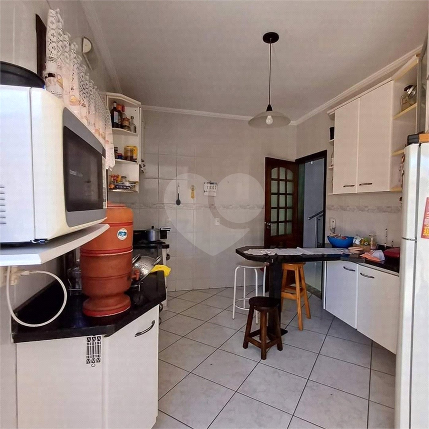 Sobrado à venda com 3 quartos, sendo 2 suítes,  em Jardim Marica, Mogi das Cruzes, SP