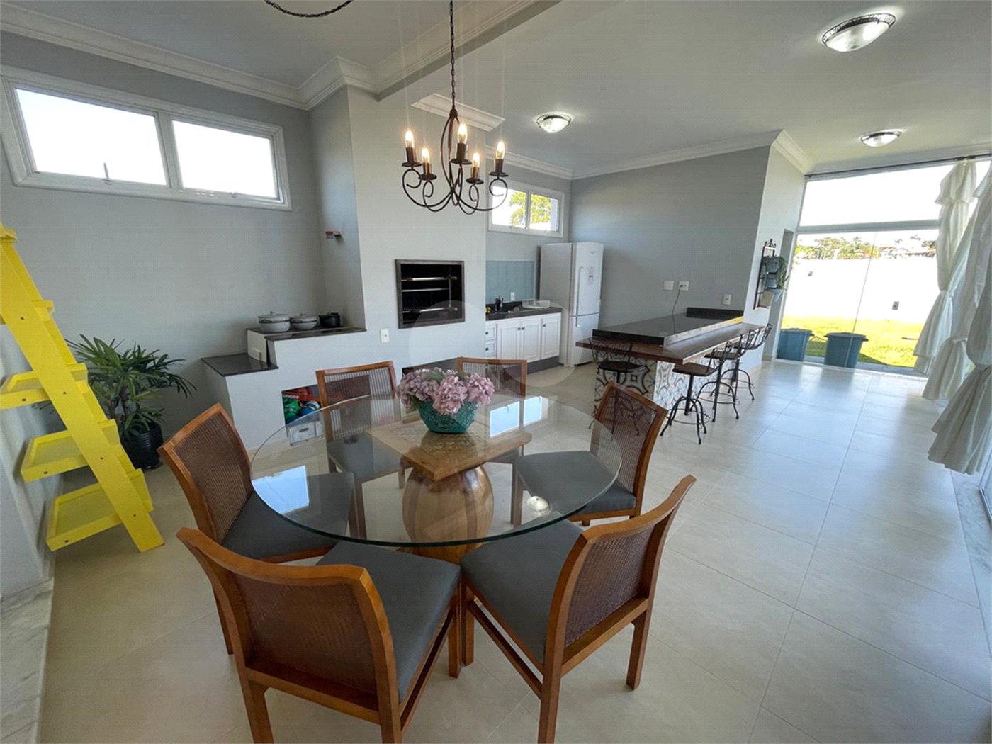 Casa à venda com 3 suítes no condomínio Arujá Verdes Lagos, Arujá - SP