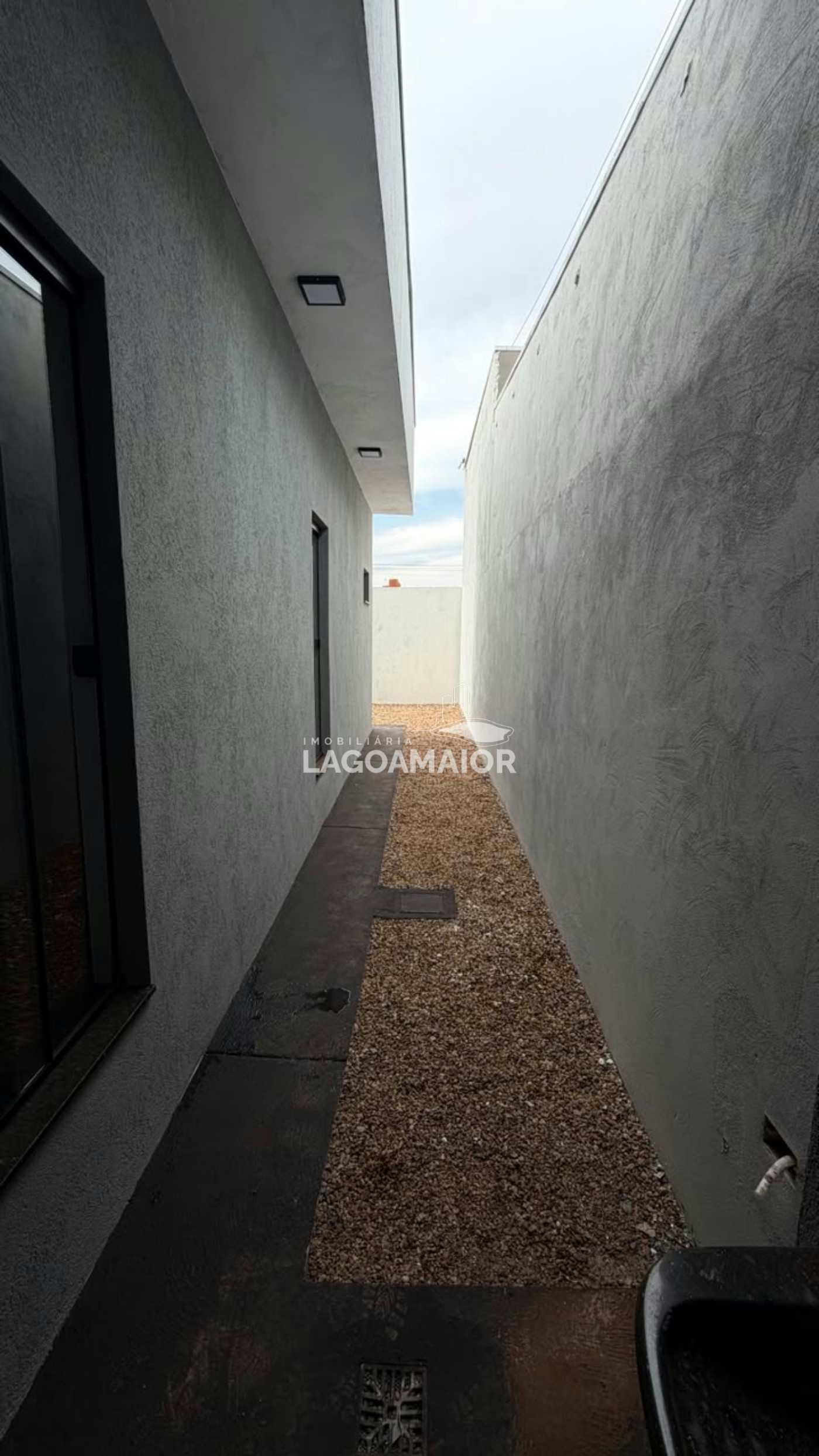 Casa à venda com 2 quartos, sendo 1 suíte,  em Nova Tres Lagoas, Três Lagoas, MS