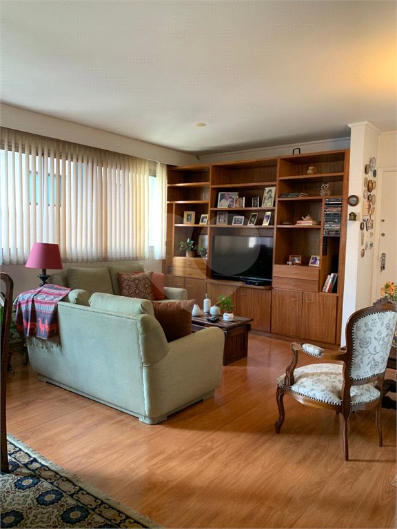 Apartamento à venda com 3 quartos, sendo 1 suíte, em Vila Clementino, São Paulo, SP