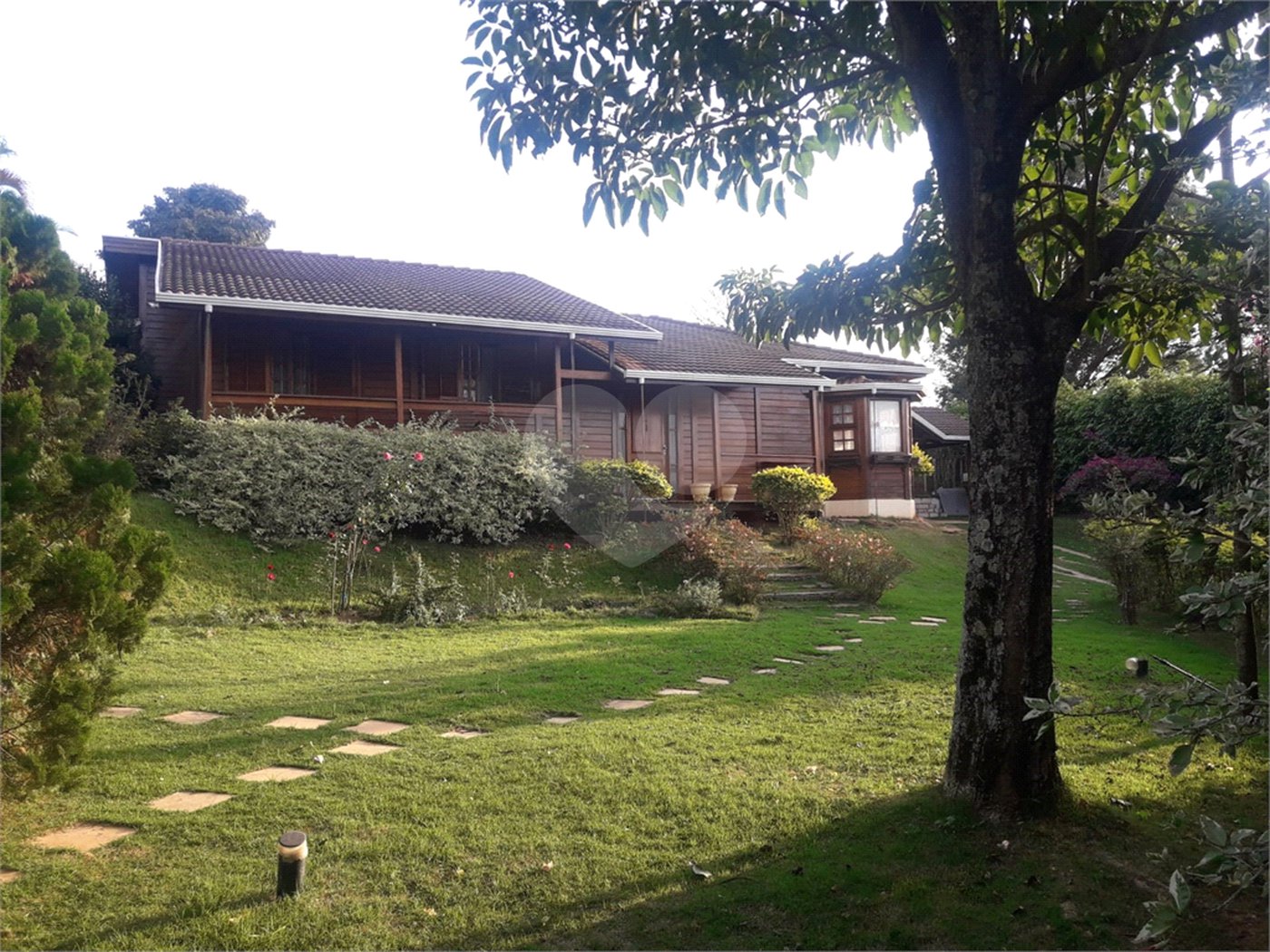Chácara à venda com 4 quartos, sendo 2 suítes, em Loteamento Village de Atibaia, Atibaia, SP
