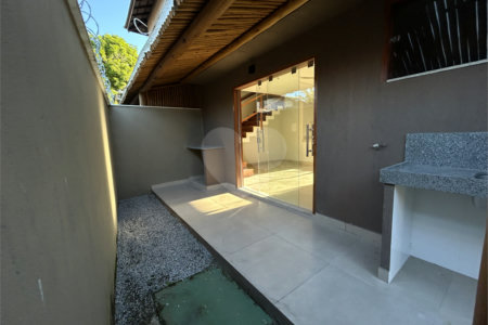 Duplex à venda com 3 suítes no Centro / Arraial D'ajuda, Porto Seguro, BA