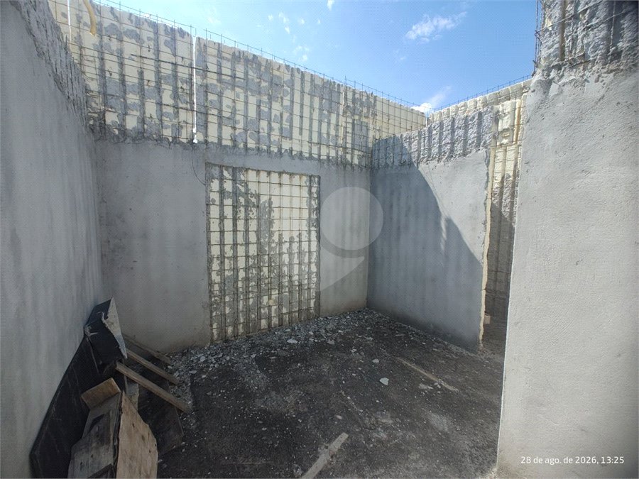 Terreno 810 metros à venda em Atibaia com projeto aprovado exclusivo de alto padrão com construção inacabada