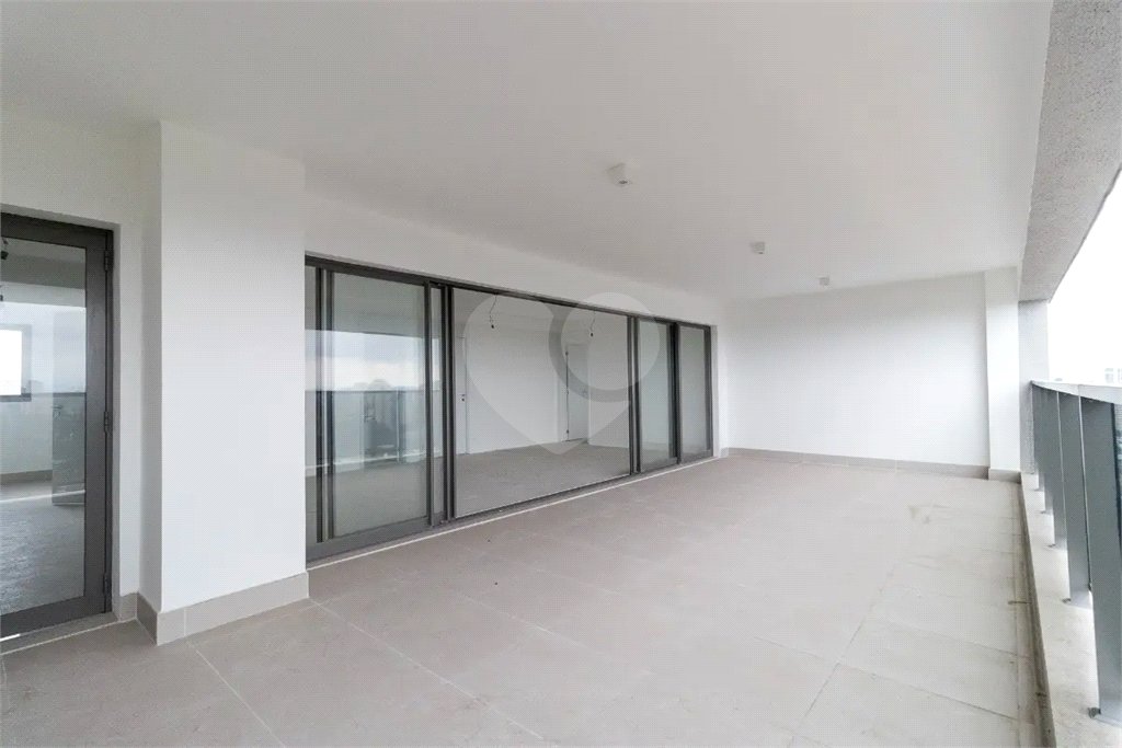 Apartamento à venda com 3 suítes em Brooklin Paulista, São Paulo, SP