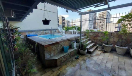 Cobertura à venda com 4 quartos, sendo 1 suíte,  em Tijuca, Rio de Janeiro, RJ