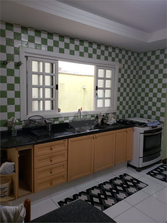 Casa à venda com 6 quartos, sendo 3 suítes, em Alto Ipiranga, Mogi das Cruzes, SP
