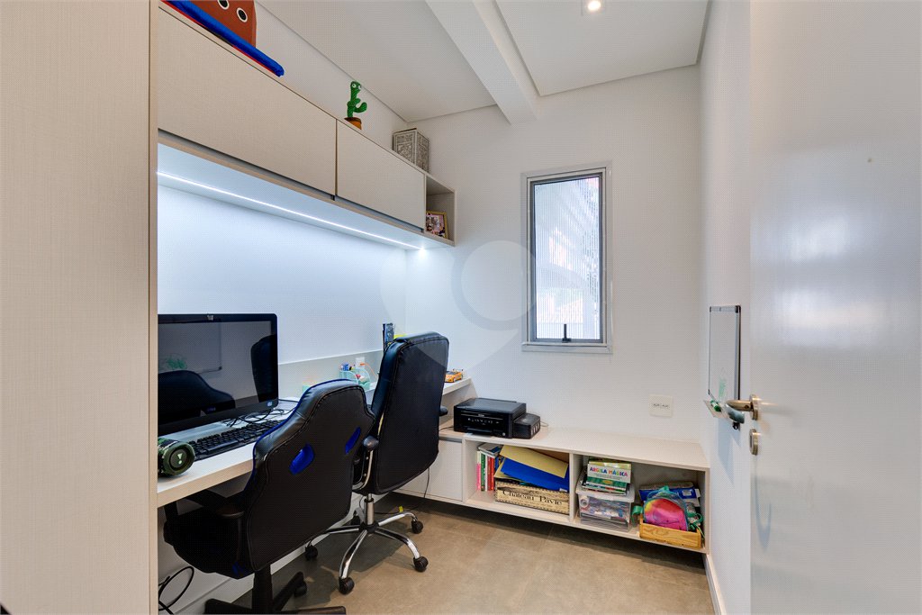 Casa à venda com 3 quartos, sendo 2 suítes, no condomínio Paço da Boa Vista, São Paulo - SP