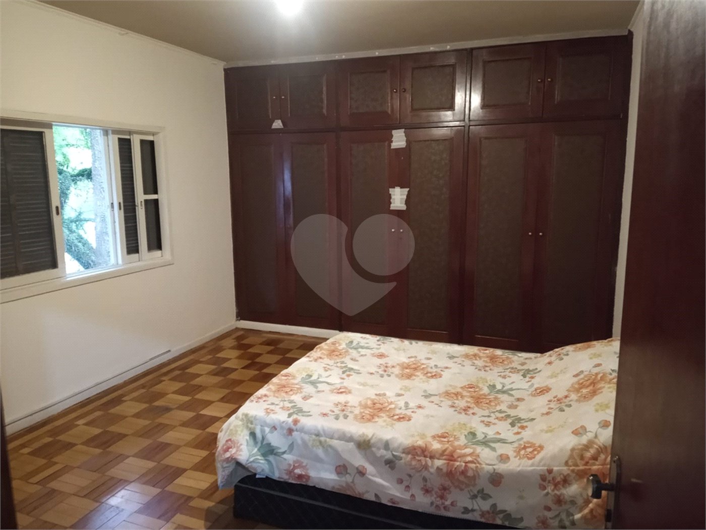 Casa Térrea à venda ou para alugar com 3 quartos, sendo 1 suíte, em Caxingui, São Paulo, SP