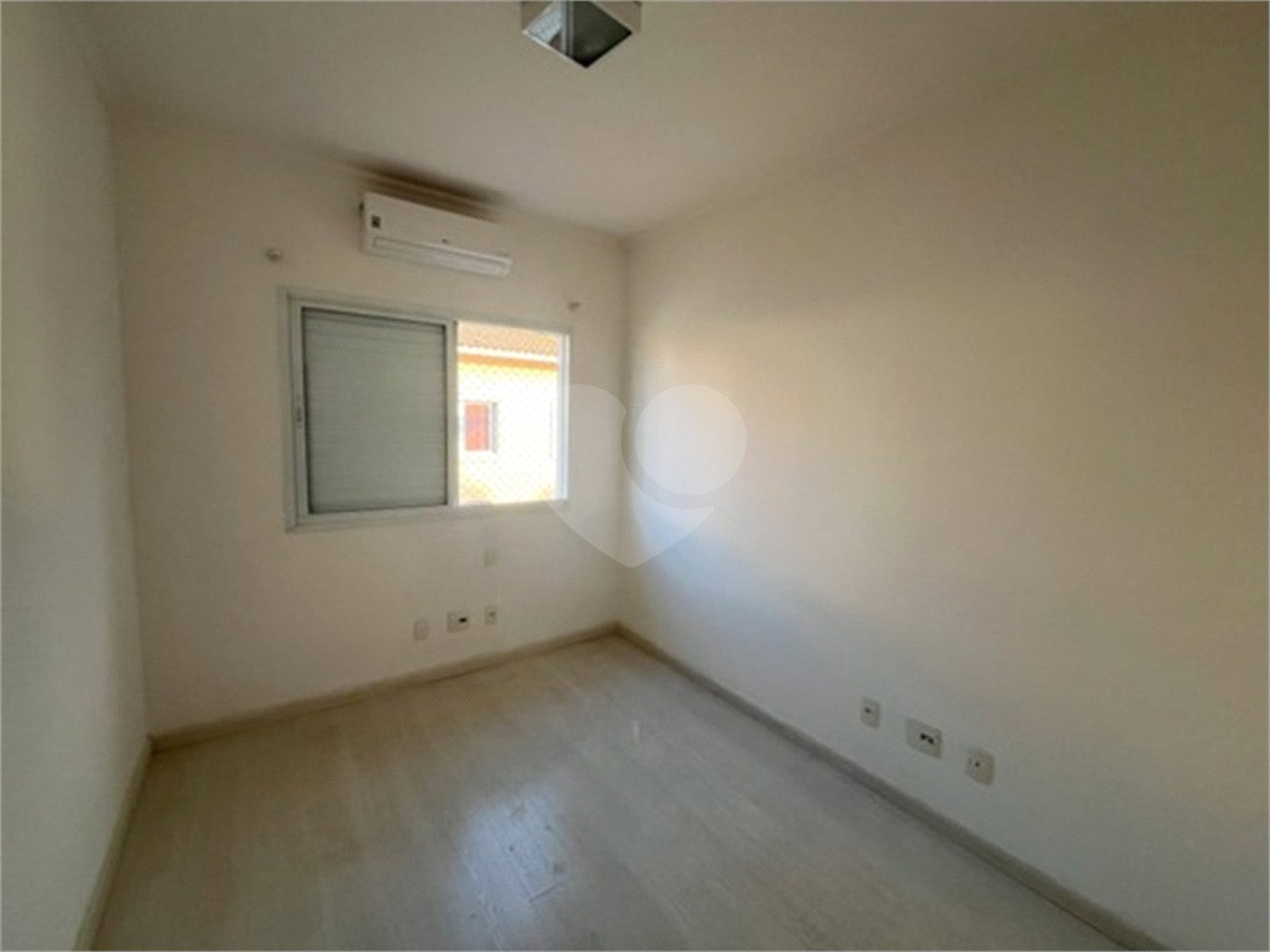 Casa à venda com 3 quartos, sendo 1 suíte,  no condomínio Buonna Vitta, Jundiaí - SP