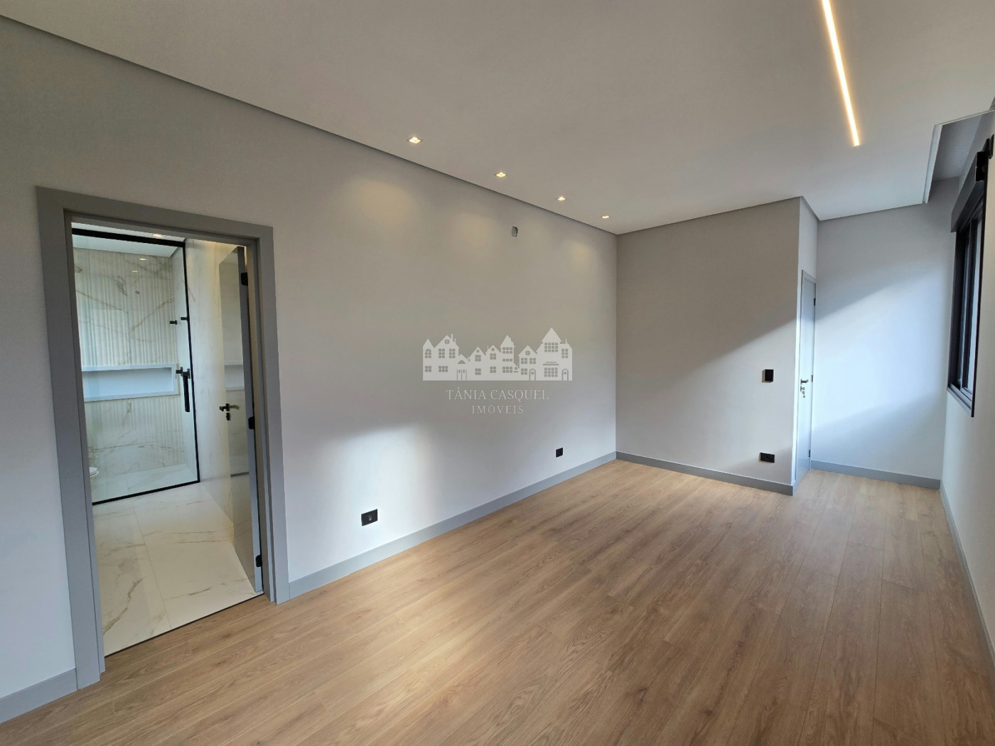 Casa à venda com 3 suítes no condomínio Vista da Serra, Atibaia - SP