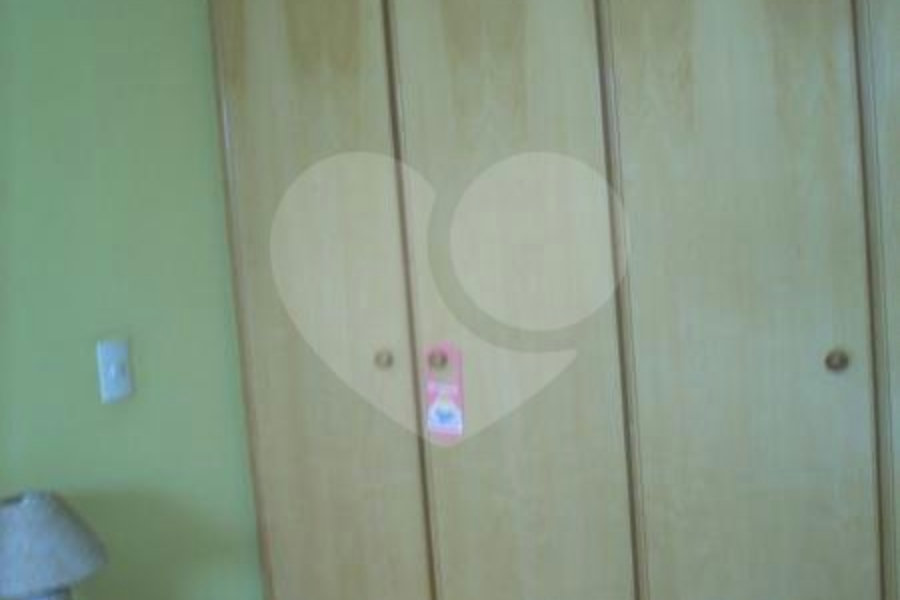 Sobrado à venda com 4 quartos, sendo 2 suítes, em Tremembé, São Paulo, SP