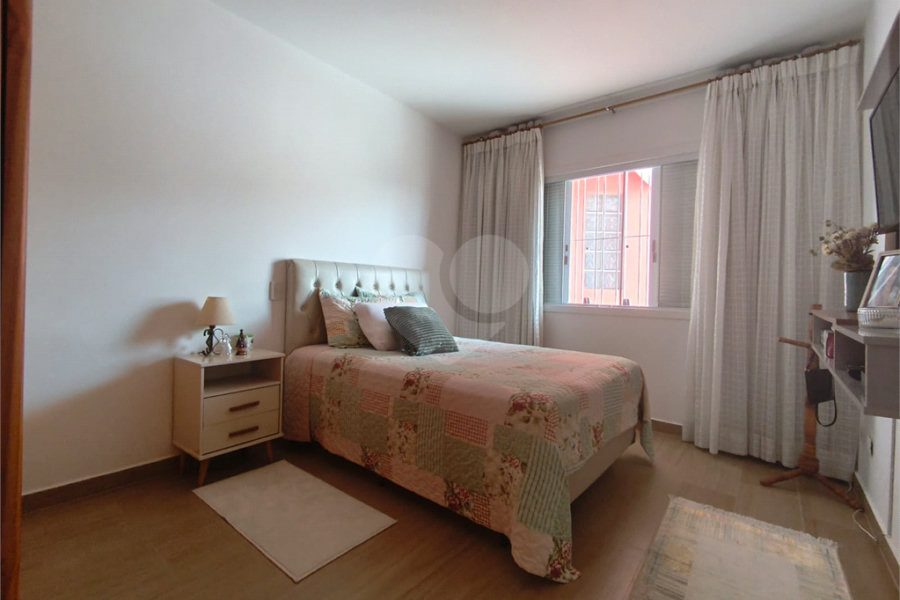 Sobrado à venda com 4 quartos, sendo 1 suíte,  em Vila Aurora (zona Norte), São Paulo, SP