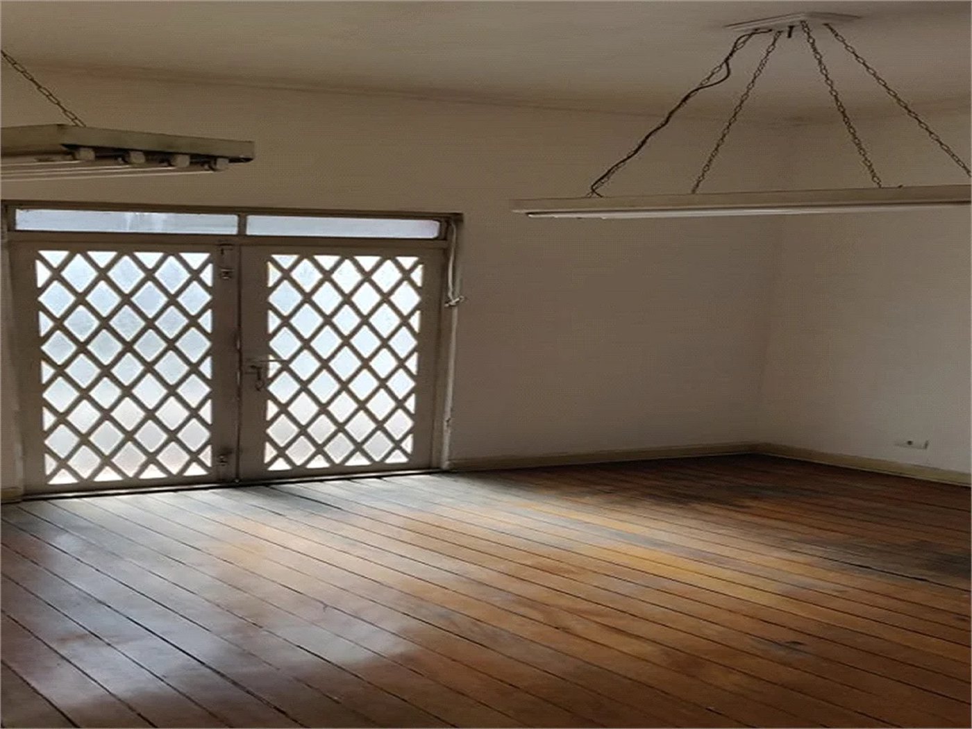 Casa à venda com 3 quartos em Água Branca, São Paulo, SP