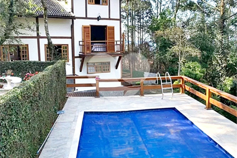 Casa à venda com 7 suítes em Serra da Cantareira, Mairiporã, SP