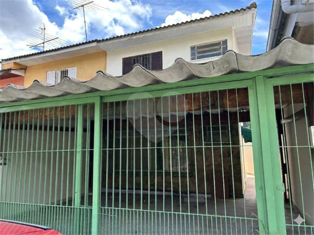 Sobrado à venda ou para alugar com 3 quartos, sendo 1 suíte,  em Tremembé, São Paulo, SP