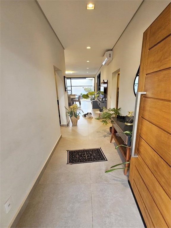 Casa à venda com 3 suítes no condomínio Jardim Residencial Dona Maria José, Indaiatuba - SP