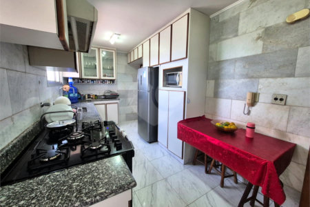 Apartamento à venda com 3 quartos, sendo 1 suíte, em Vila Polopoli, São Paulo, SP
