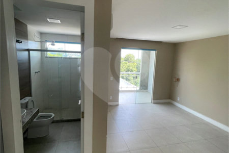 Casa à venda com 3 quartos, sendo 1 suíte, no condomínio Residencial Green Ville, Rio de Janeiro - RJ