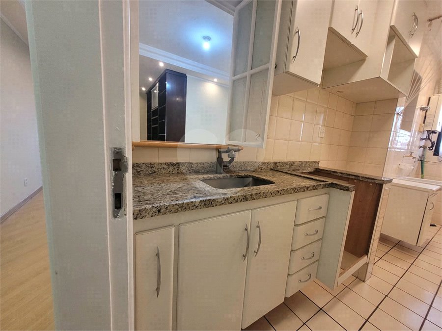 Apartamento para alugar com 3 quartos, sendo 1 suíte,  em Vila Hamburguesa, São Paulo, SP