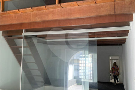 Casa à venda com 1 quarto em Jardim Paulista, São Paulo, SP