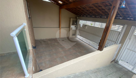 Sobrado à venda com 4 quartos, sendo 2 suítes,  em Vila Gustavo, São Paulo, SP