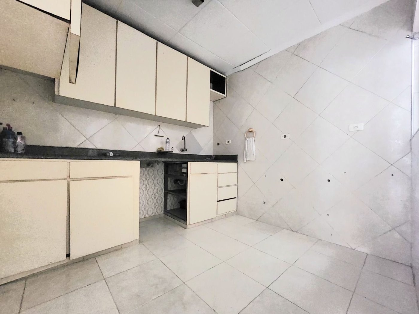 Casa com 3 dormitórios à venda, 198 m² por R$ 1.099.000,00 - Marapé - Santos/SP