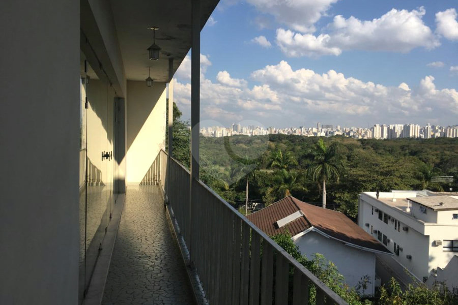 Casa à venda com 4 quartos, sendo 1 suíte, em Jardim São Bento, São Paulo, SP