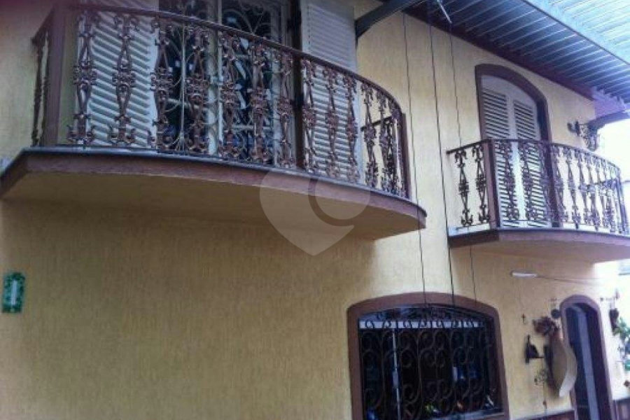 Sobrado à venda com 6 quartos, sendo 4 suítes, em Barro Branco (zona Norte), São Paulo, SP