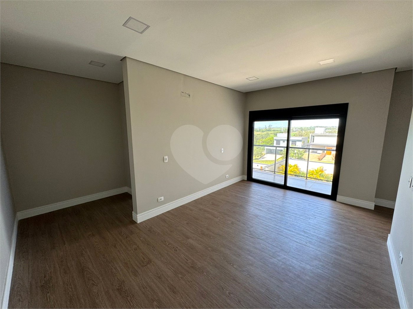 Casa à venda com 4 suítes no condomínio Villas do Golf, Itu - SP