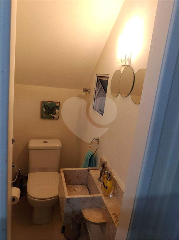 Casa à venda com 2 suítes no condomínio Residencial Matos, São Paulo - SP