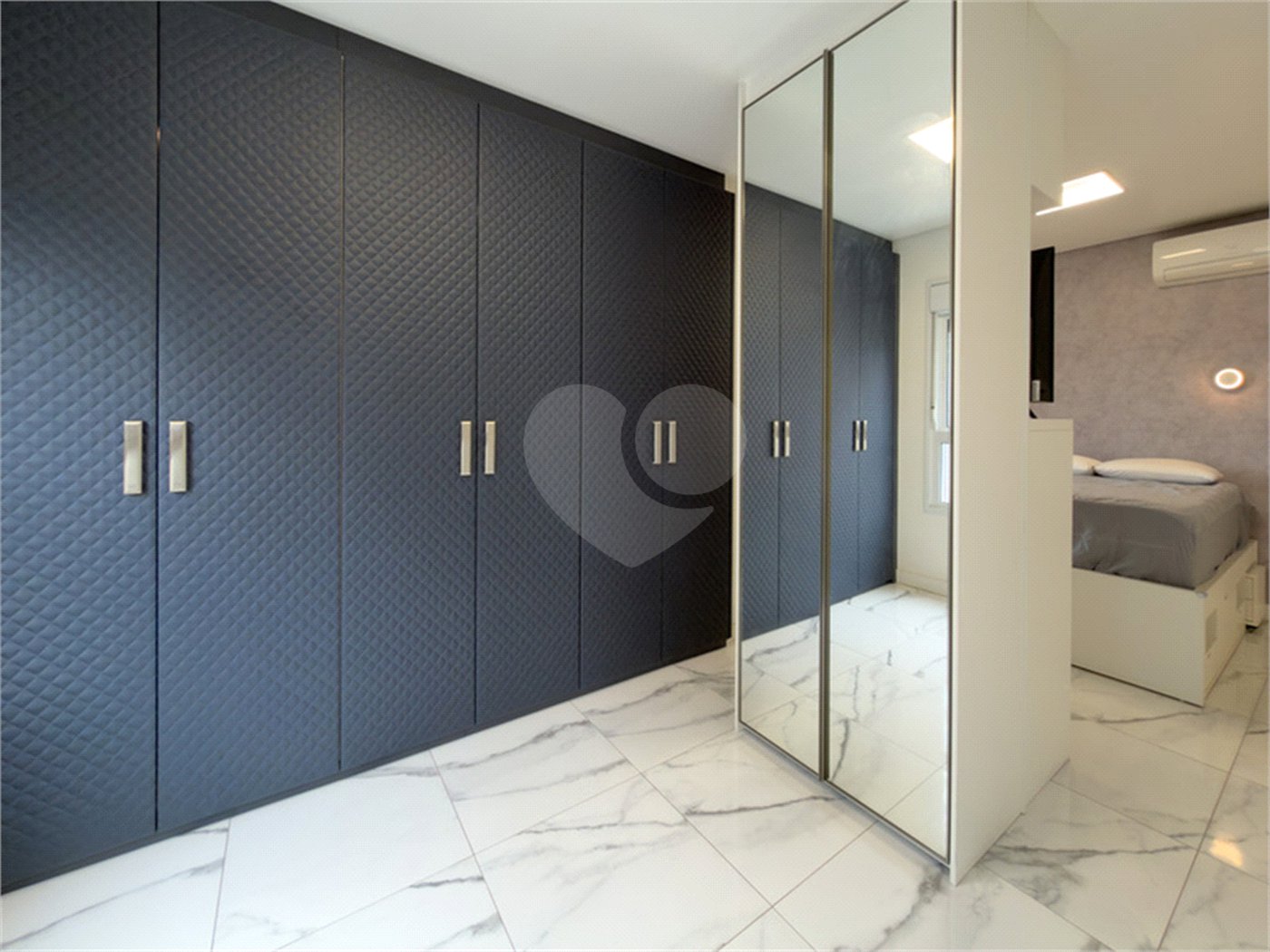 Apartamento à venda com 4 quartos, sendo 2 suítes, em Pinheiros, São Paulo, SP