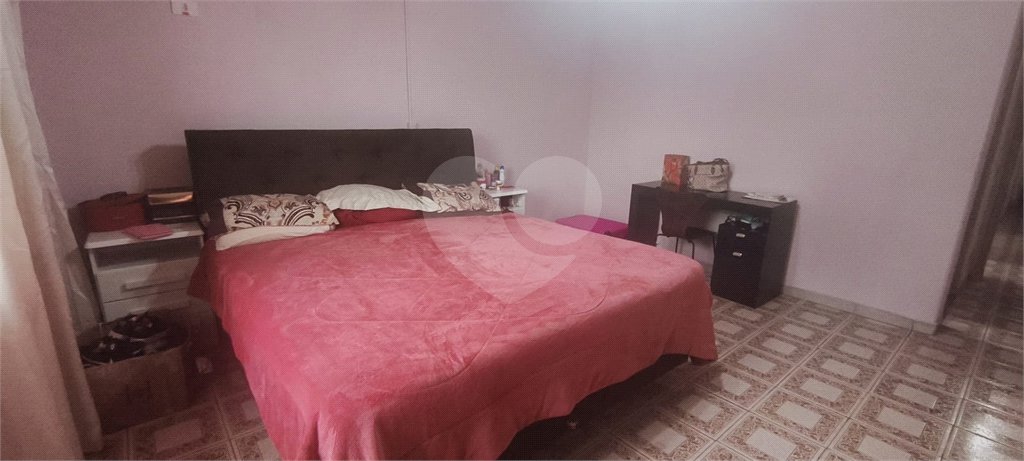 Casa à venda com 3 quartos, sendo 1 suíte,  em Jardim Vila Galvão, Guarulhos, SP